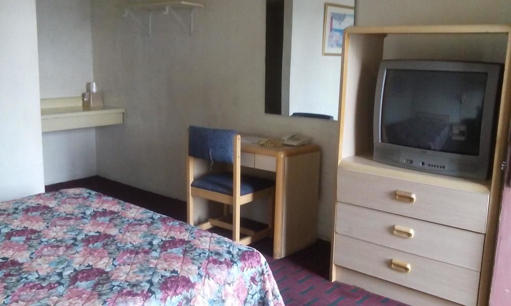 Hotel 465 By Regency Indianapolis